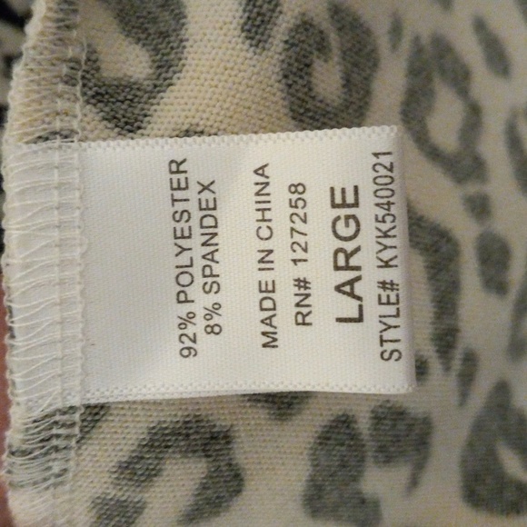 Criss Cross Sweater - Picture 5 of 8